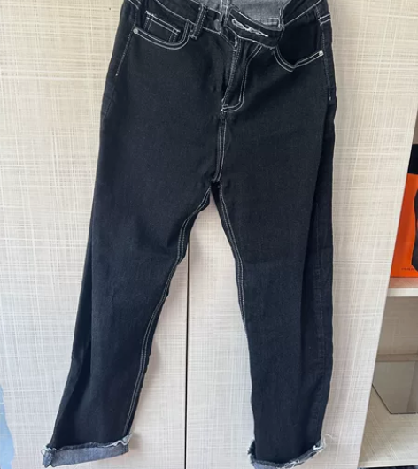 黑色牛仔裤m码女款 买来几乎没穿过现清仓甩卖