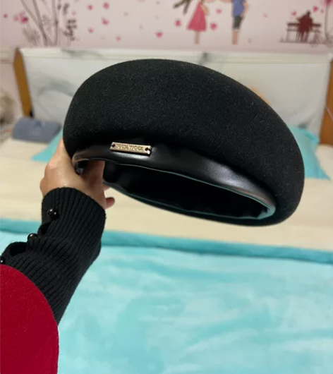 70块买的羊毛贝雷帽一次都没戴过，头围可调...