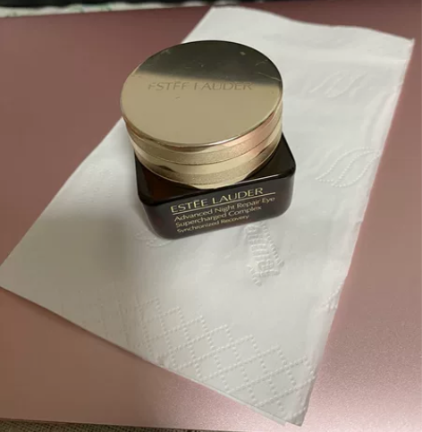 雅诗兰黛眼霜，自用大概还剩5ml。图片全部...