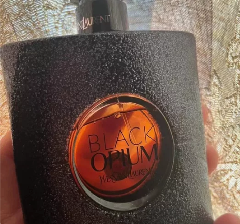 男朋友送的咖啡花香调香水，这个香水味道我不...