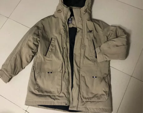 NB新百伦男士羽绒服L，卡其色很暖和，穿起...