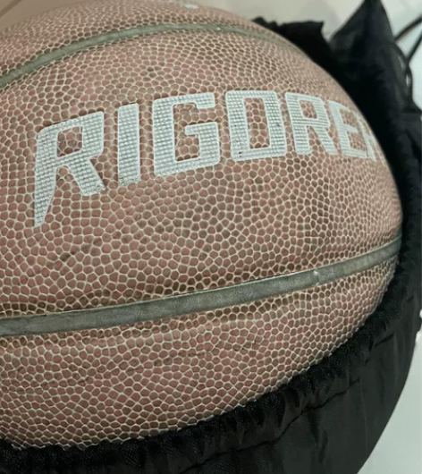 粉色篮球， 不耐脏，没用过几次， 自提￥2...