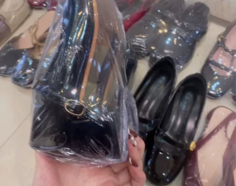 新款ins百搭chic复古玛丽珍鞋方头粗跟...