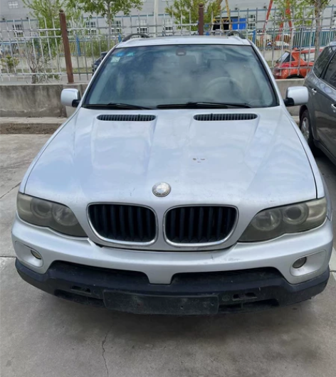 05年宝马X5，3.0L，四驱。前机盖，成...