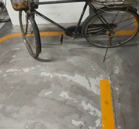 永久自行车成色如图能骑100元自取在海淀软...