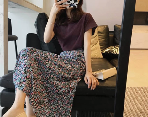 欧洲站夏天新款好看的文艺风减龄赫本风碎花半...