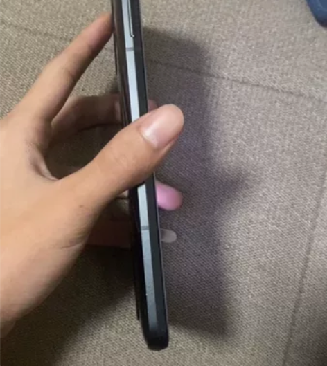 岀自用黑鲨3 12+128g 打游戏杠杠的...