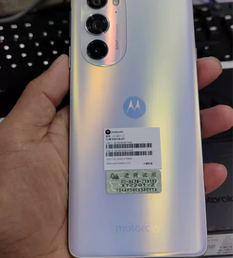 摩托罗拉moto edge X30新骁龙8...