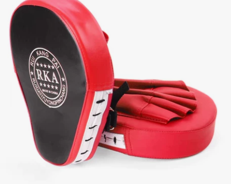 拳击，散打手靶。 感兴趣的话点“我想要”和...