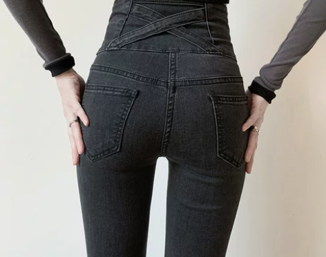 黑色牛仔裤2022年女新款紧身加绒蜜桃臀高...