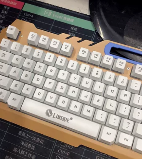 电竞机械手感游戏键盘鼠标套装台式机笔记本通...