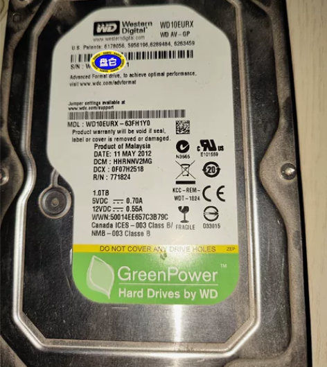 金士顿ddr4 2400 8g内存两条,七...