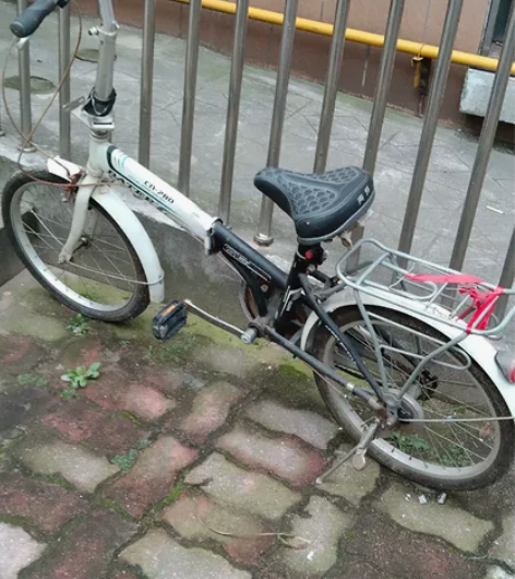 折叠自行车一辆，出给有需要的。20寸的 感...