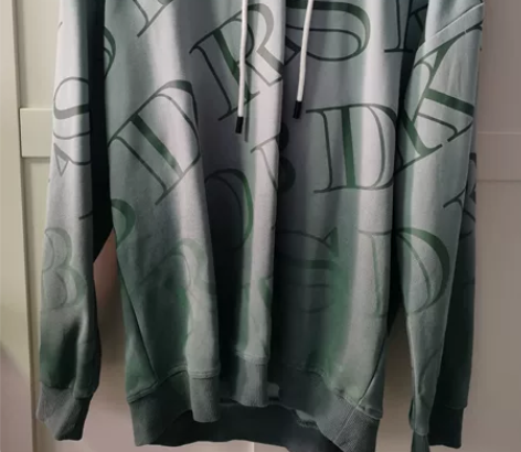 男士春秋卫衣,全新,170/88A,包邮。...