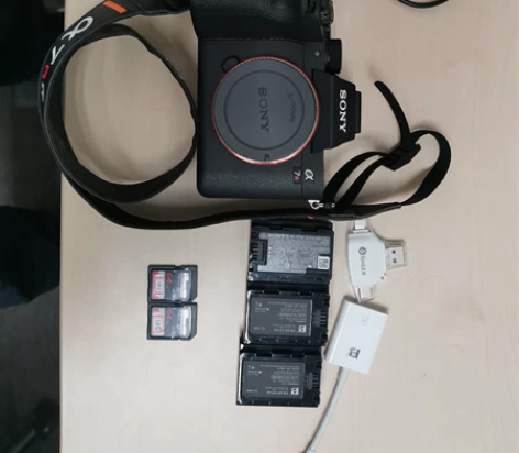 Sony/索尼A7R4 出租 标配如下:电...