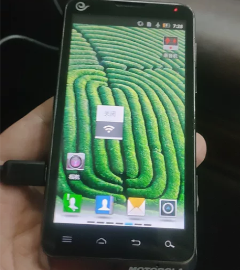 手机XT681 摩托罗拉XT681电信3g...