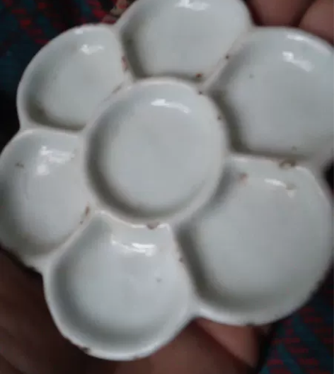 清代梅花型调色盘 农村收来的，品相如图。釉...