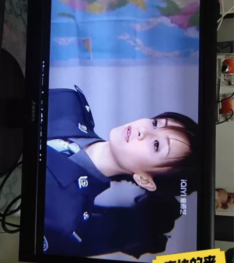 清华同方22寸显示器 几乎全新   无瑕疵...