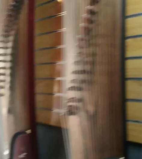 琴行不做了！吉他300－400，钢琴560...