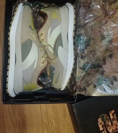 安踏 星202梧桐 38.5码 全新 买来...