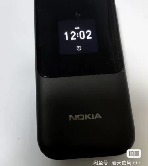 诺基亚2720手机是外版的，全是英文，没有...