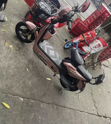 电动车 二手电动车 电动车转让，因要回家了...