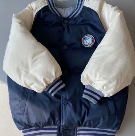 全新带吊牌 史努比棒球棉服. 尺码是120...