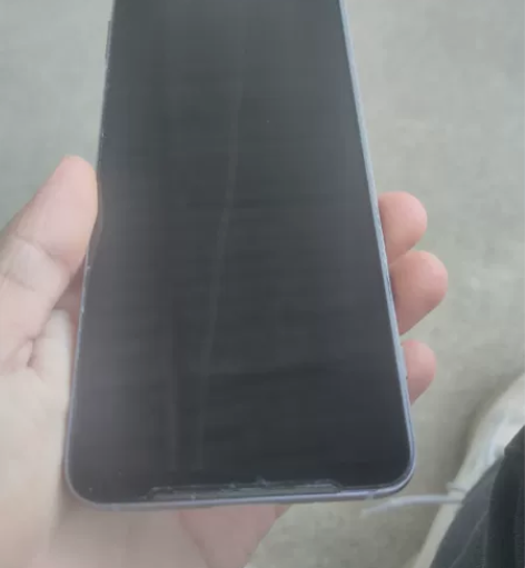 自用一手，平时也比较爱惜，带壳带膜使用 8...