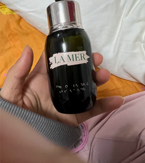 海蓝之谜精华余量不多了，快没了，需要的来 ...