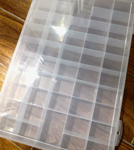 水粉颜料盒大容量写生便携丙烯水彩调色盘分格...