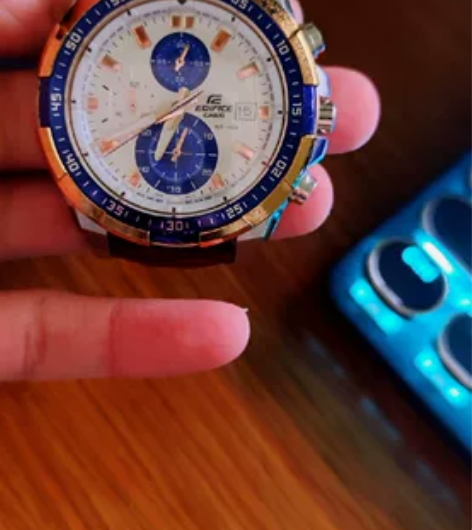 卡西欧手表，朋友送的，快2个月没戴过了，几...