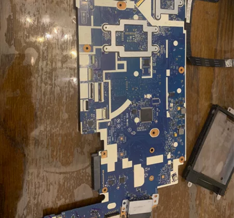 E450 i3主板  机器点不亮，换了新主...