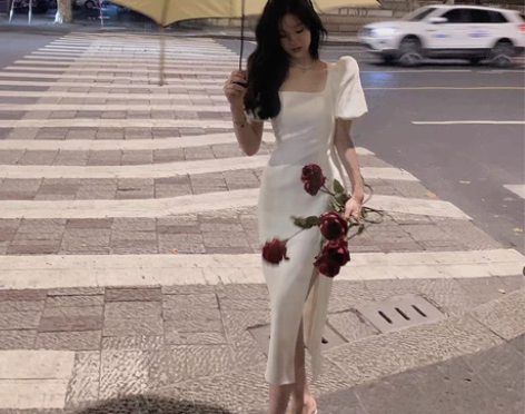 从一 开叉泡泡袖复古连衣裙设计感小众夏季港...