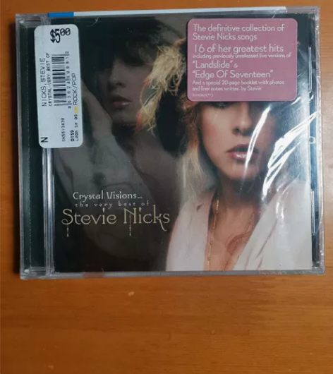 美国上世纪格莱美获奖女歌手Stevie N...