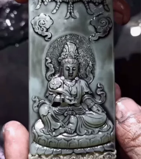 玉雕   观音牌 感兴趣的话点“我想要”和...