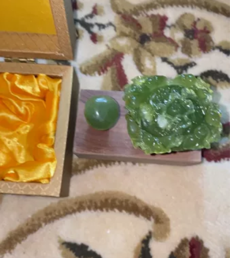 100%纯天然玉雕 王士玉老师的作品 缺钱...