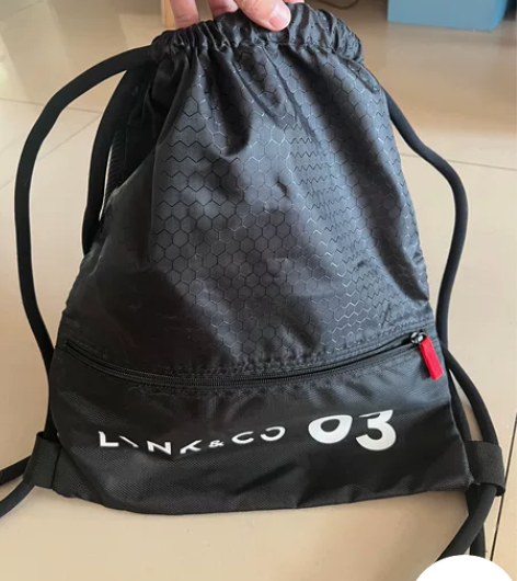 足球篮球健身小背包，手感很不错～ 感兴趣的...