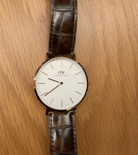 DW  男士超薄手表 9.5新 成色9成新...
