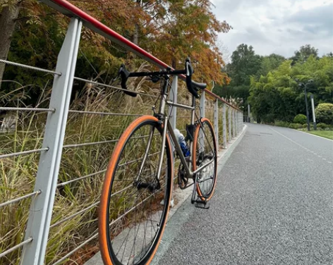 休闲骑 公路自行车 9速 禧玛诺铝合金车架...