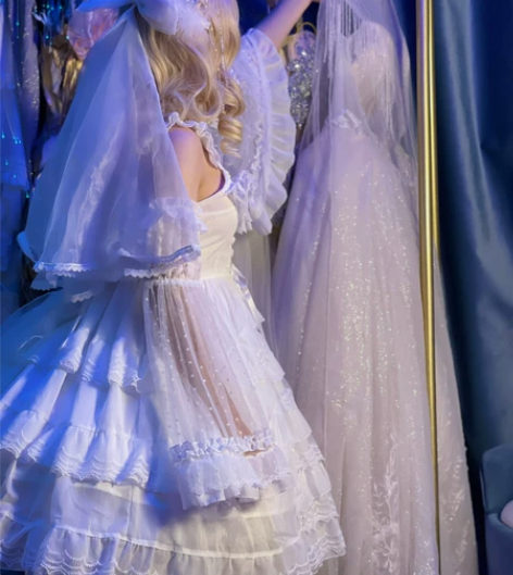 连衣裙 洛丽塔 婚纱 摄影服装 旗袍 迪士...