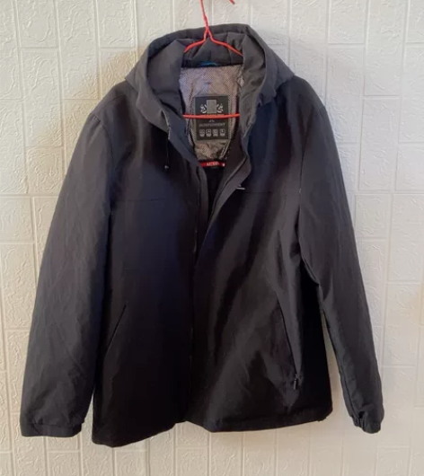 男士羽绒服外套，胸围112，衣长75，特价...