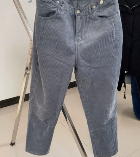 加绒裤子  110斤以内可穿 感兴趣的话点...