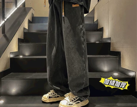 【暖心价】黑色牛仔裤男秋冬季复古加绒加厚宽...