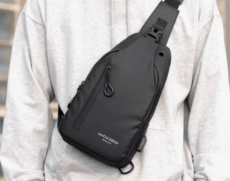 高品质防泼水大容量男士胸包休闲运动小背包单...