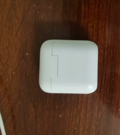 QCY t8 耳机盒,耳机丢失,只卖充电盒...