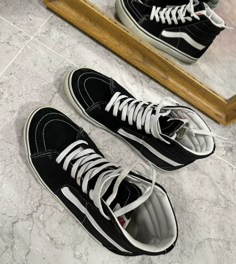 万斯vans板鞋 ——线下滑板潮玩店购入,...