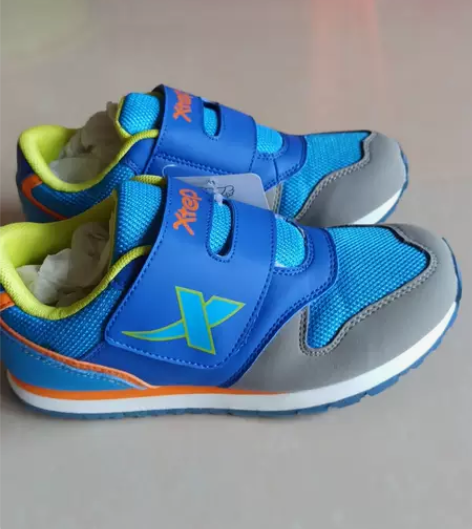 特步儿童休闲鞋，兰灰色，尺码:34码220...