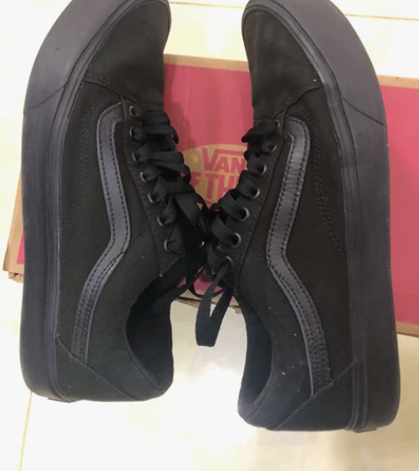 范斯Vans男鞋43码，购于万达专卖店9新...