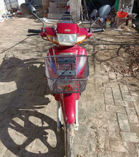 出售家里闲置摩托，豪爵110，老车一台，车...