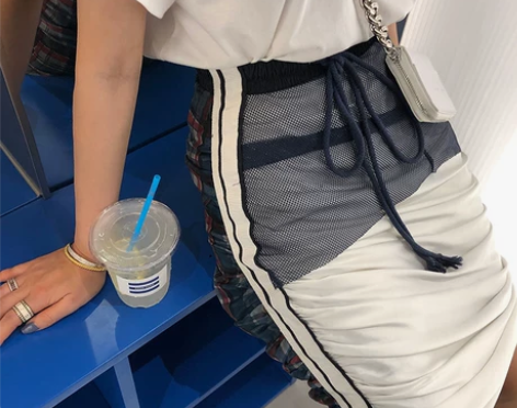 龙玥安 LONGYUEAN 减龄神裙 夏日...